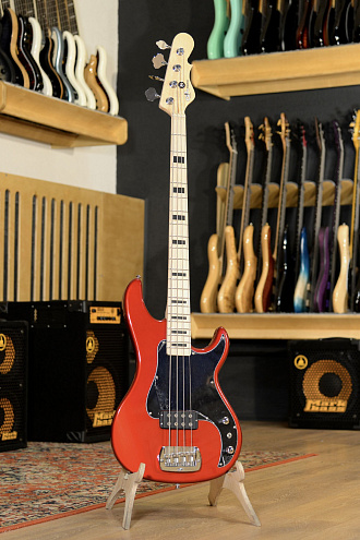 Бас-гитара G&L Tribute Kiloton Candy Apple Red MP Poplar - купить в "Гитарном Клубе"