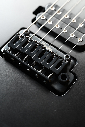 Электрогитара Sterling JP60 Stealth Black - купить в "Гитарном Клубе"