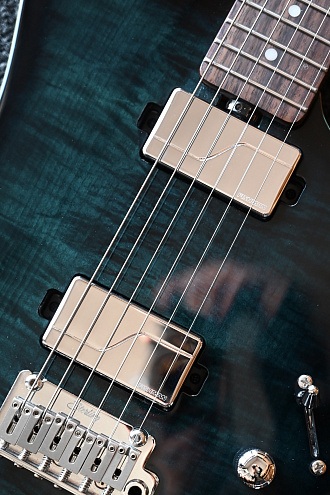 Электрогитара Sterling Sabre in Deep Blue Burst - купить в "Гитарном Клубе"