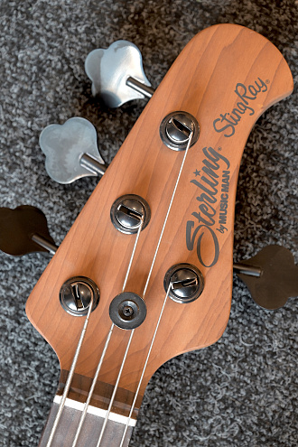 Бас-гитара Sterling StingRay RAY34-PSK, Purple Sparkle - купить в "Гитарном Клубе"