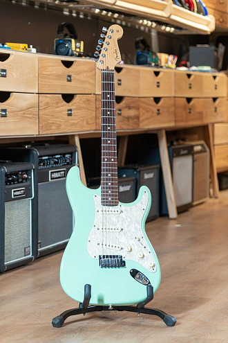Электрогитара Fender Custom Shop Stratocaster Surf Green, именная модель Jeff Beck - купить в "Гитарном Клубе"