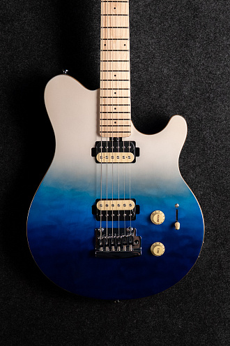 Электрогитара Sterling Axis Spectrum Blue - купить в "Гитарном Клубе"