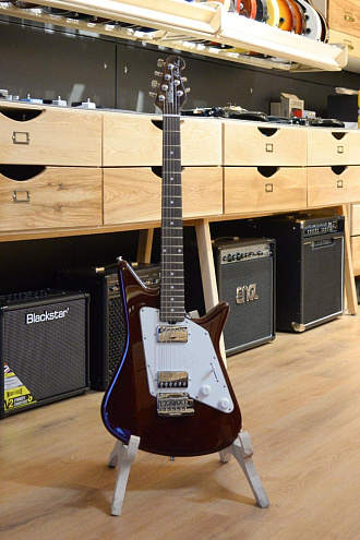 Электрогитара Music Man Albert Lee, именная модель Albert Lee, Transparent Walnut - купить в "Гитарном Клубе"