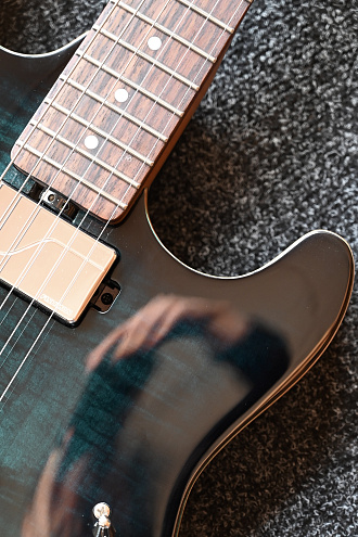 Электрогитара Sterling Sabre in Deep Blue Burst - купить в "Гитарном Клубе"