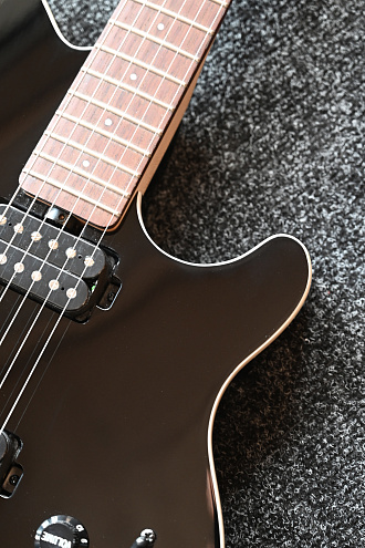 Электрогитара Sterling Axis Black with White - купить в "Гитарном Клубе"