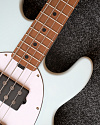 Бас-гитара Sterling StingRay RAY34HH-DBL, Daphne Blue - купить в "Гитарном Клубе"