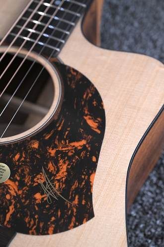 Электроакустическая гитара Maton SRS70C - купить в "Гитарном Клубе"