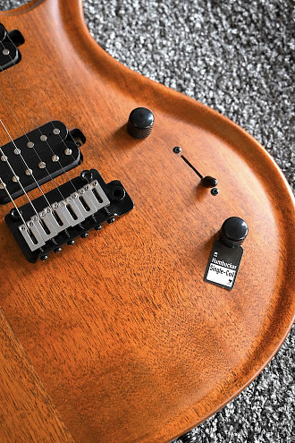 Электрогитара Covenant Custom Model Be Matte Natural - купить в "Гитарном Клубе"