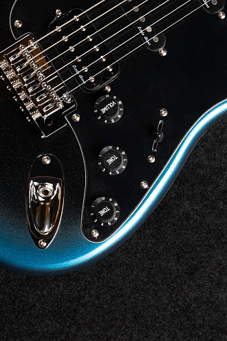 Электрогитара Saga Dark Night Blue - купить в "Гитарном Клубе"
