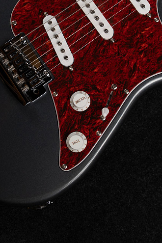 Электрогитара Sterling Cutlass SSS Charcoal Frost - купить в "Гитарном Клубе"