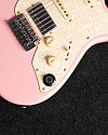 Электрогитара Mooer GTRS P801 Pink - купить в "Гитарном Клубе"