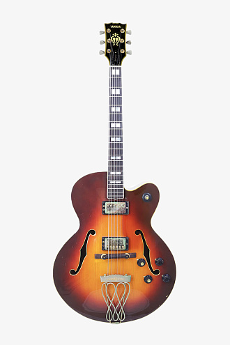 Полуакустическая гитара Yamaha AE1200