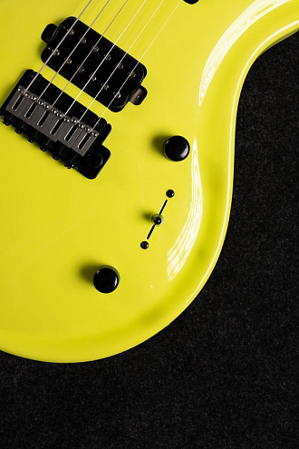 Электрогитара Covenant Custom Model Be Lemon - купить в "Гитарном Клубе"